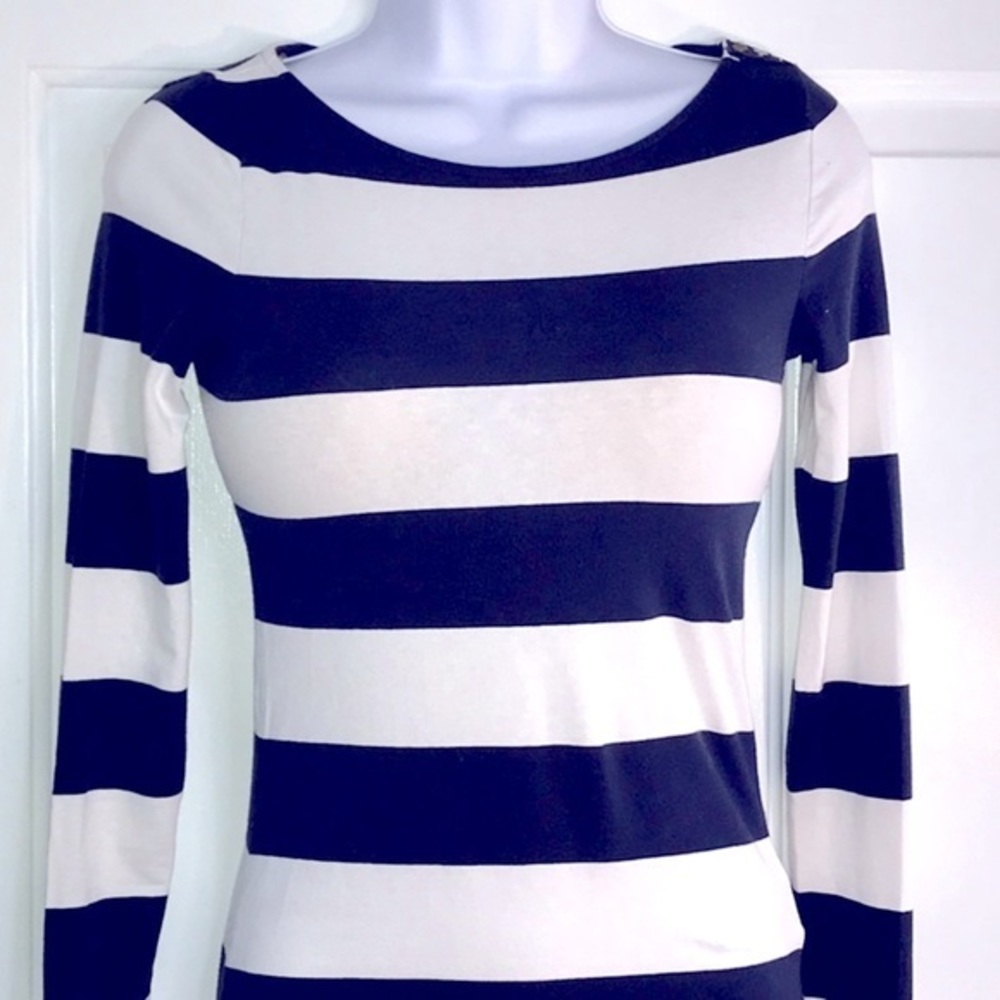 H&M long Sleeve Tee DONATED